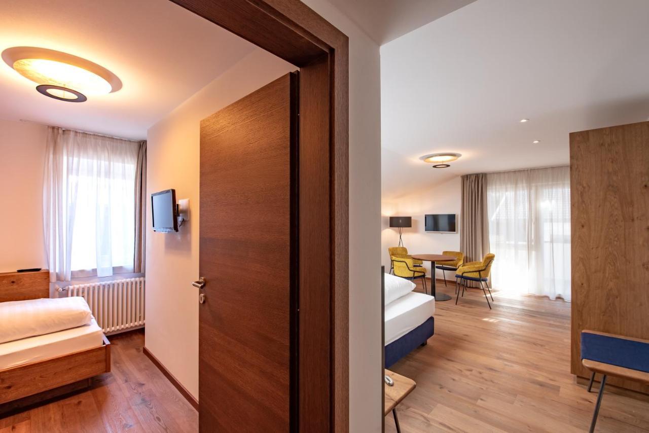 Hotel Oberwirt Weisses Kreuz Collepietra  Esterno foto