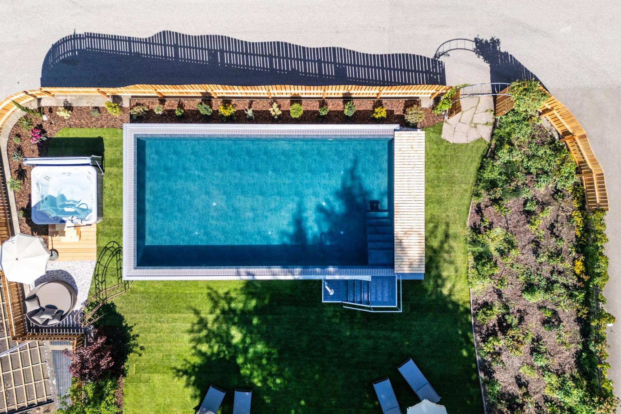 Hotel Oberwirt Weisses Kreuz Collepietra  Esterno foto