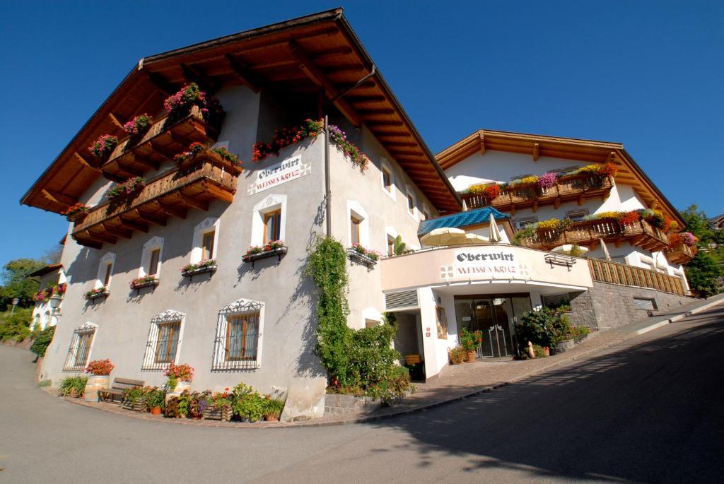 Hotel Oberwirt Weisses Kreuz Collepietra  Esterno foto